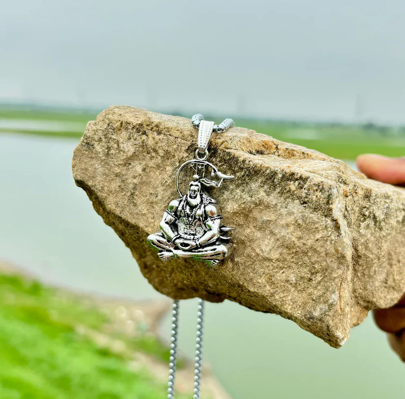 Hanumanji Meditation Pendant With Chain (Flat 50% OFF)